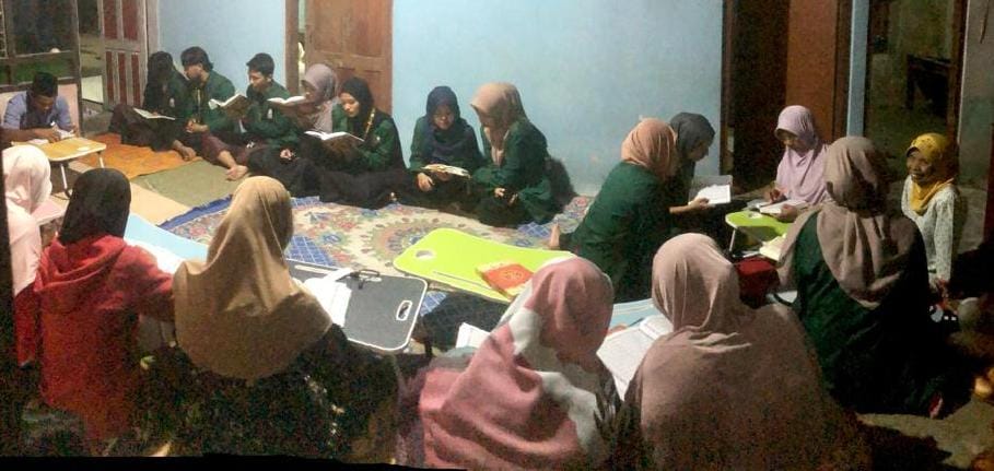 Semangat Para Lansia Padukuhan Selo Timur dalam Mengaji